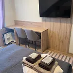 Bed & Breakfast I Nad Letniskowa 3*