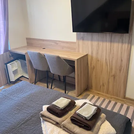 Bed and Breakfast I Nad Letniskowa 3*