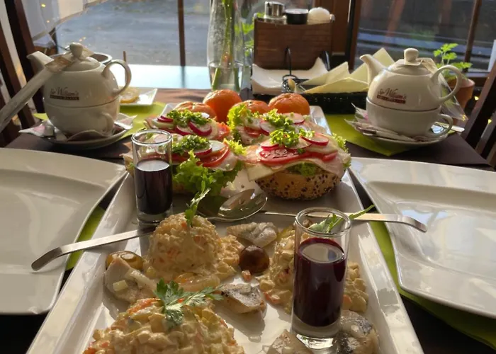 Bed and breakfast I Nad Letniskowa 3*